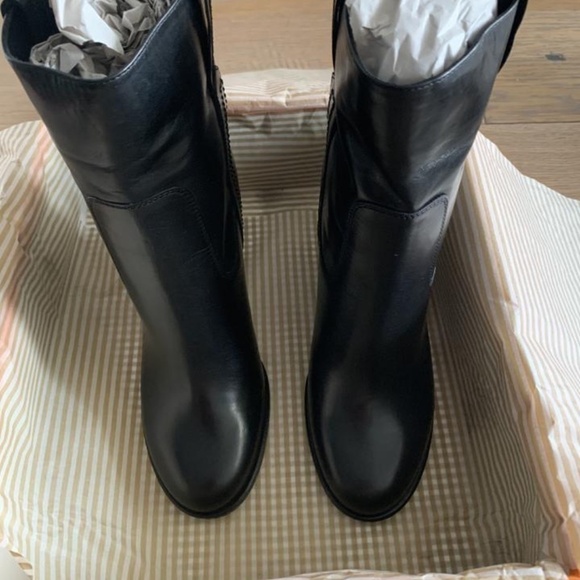 Kate Spade "Baise" Black Leather Ankle Boot w/Chunky 4" Block Stacked Heel Sz 9 - Picture 8 of 13